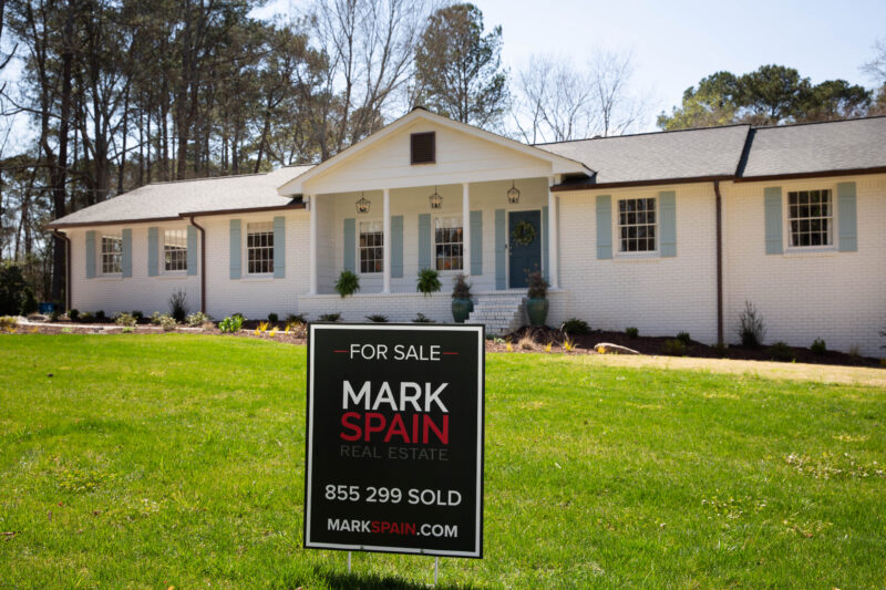 Determine your home equity before you sell a house with a mortgage.