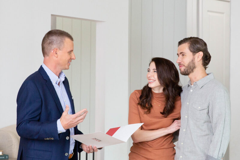 mark educating clients on his knowledge of the market