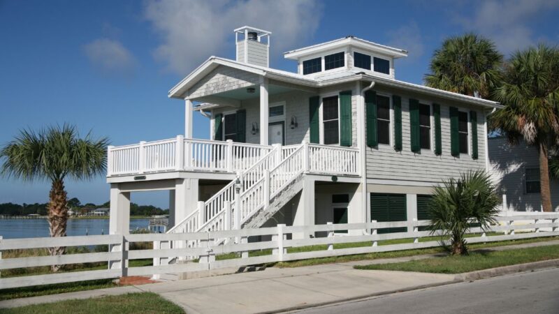 Benefits of Buying a Vacation Home: Enjoying Summer All Year Round