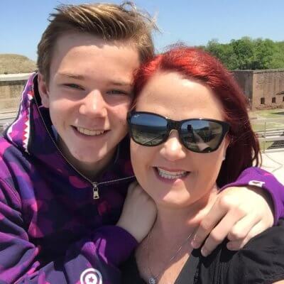 Shelly Shelly Jones joined Mark Spain Real Estate and tops best performing agents. 